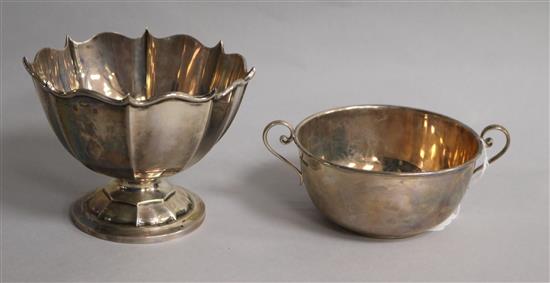 An Edwardian silver bowl by Asprey & Co, Birmingham, 1907 and a silver two handled bowl, 7 oz.